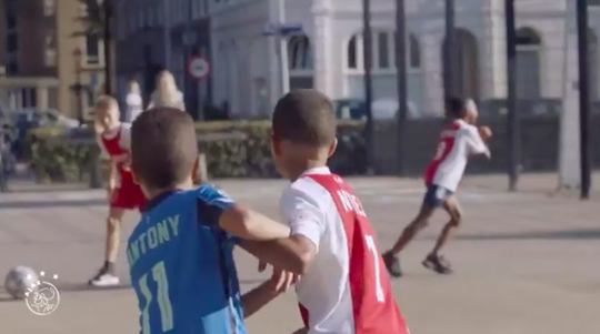 🎥 | ZIEN! Ajax publiceert nieuw Champions League-filmpje voor duel met Sporting
