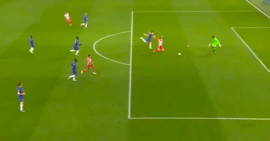 🎥 | Voetbalfans worden wéér GEK van de VAR in de CL: 'Atlético verdiende een penalty'