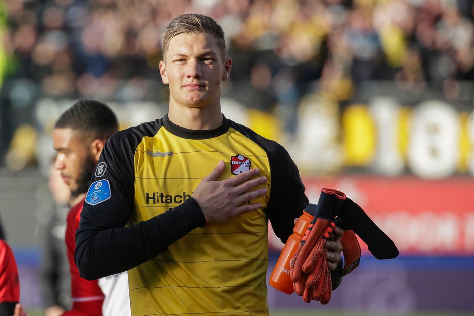 'Ajax en FC Emmen op haar na rond over keeper Scherpen'