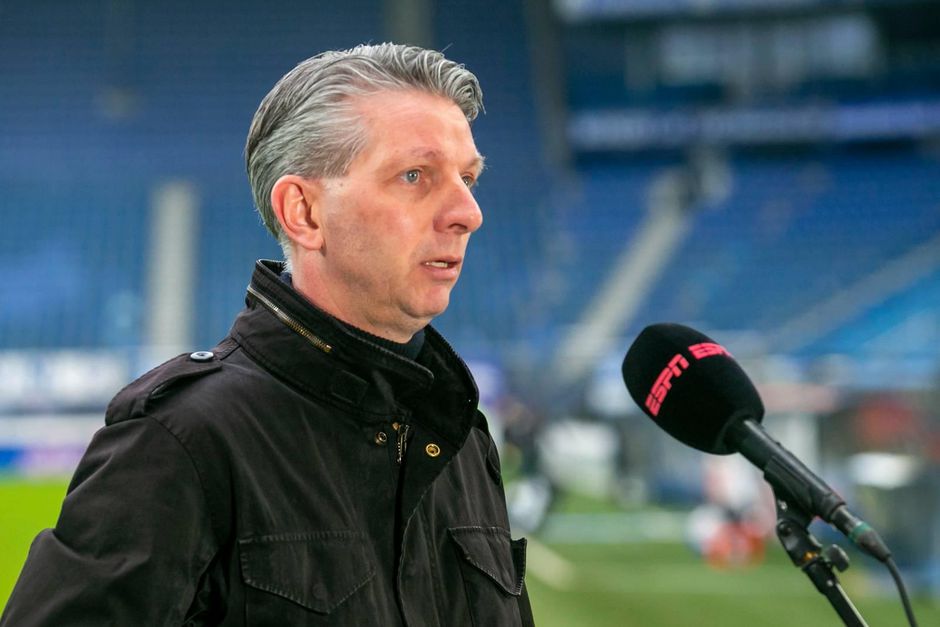 Hamstra moet bij Ajax wat taken van Overmars overnemen
