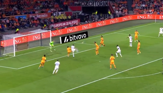 🎥​ | Oranje staat te slapen: Kylian Mbappé zorgt weer voor vroege achterstand