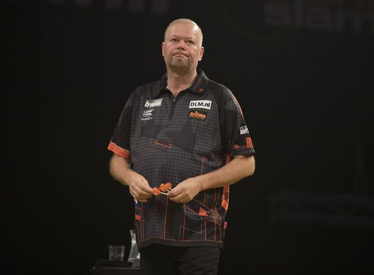 Definitief: Van Barneveld zakt als een baksteen op wereldranglijst