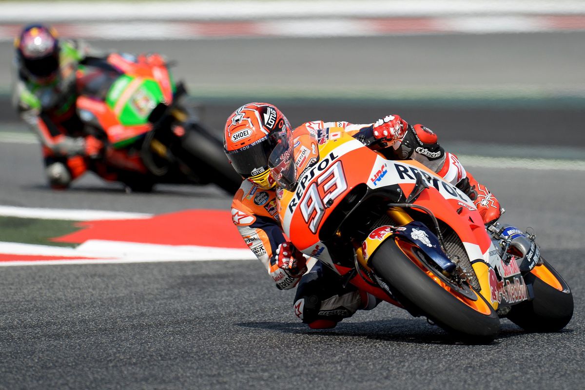 Marquez start in thuiswedstrijd op pole-position