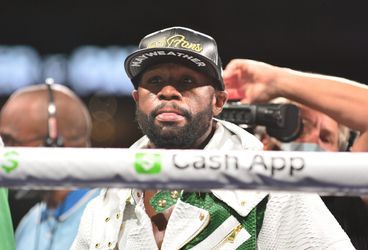 Floyd Mayweather wil gestolen spullen terug: '100.000 dollar voor de info'