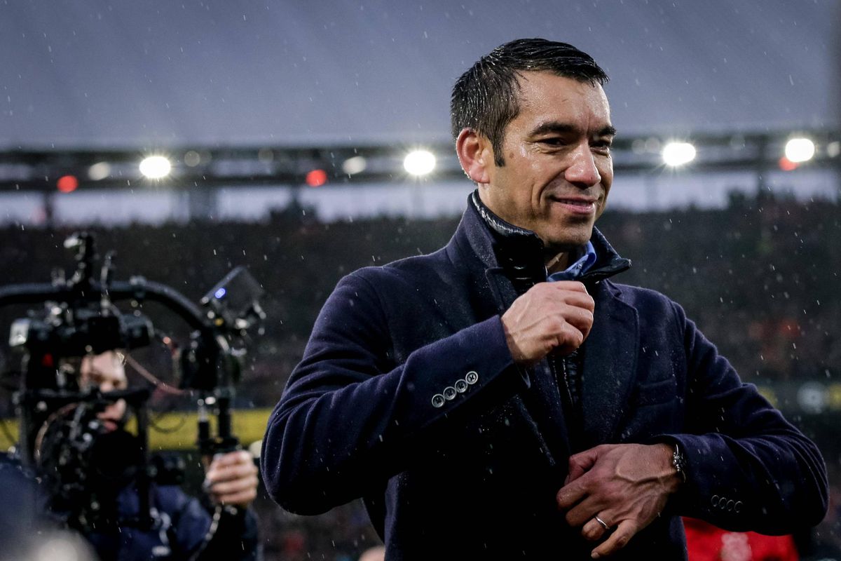 Giovanni van Bronckhorst had een duidelijke boodschap: 'Lever een wedstrijd af waar ze nog jaren over praten'