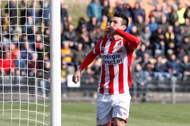 Lozano kan volgens Mexicaanse bondscoach naar Europese topclub