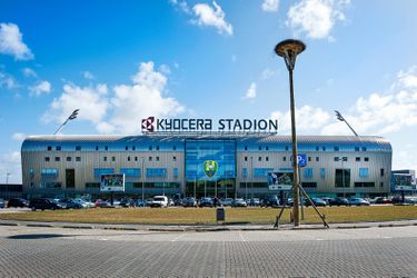 Stadion van ADO Den Haag gaat Cars Jeans Stadion heten