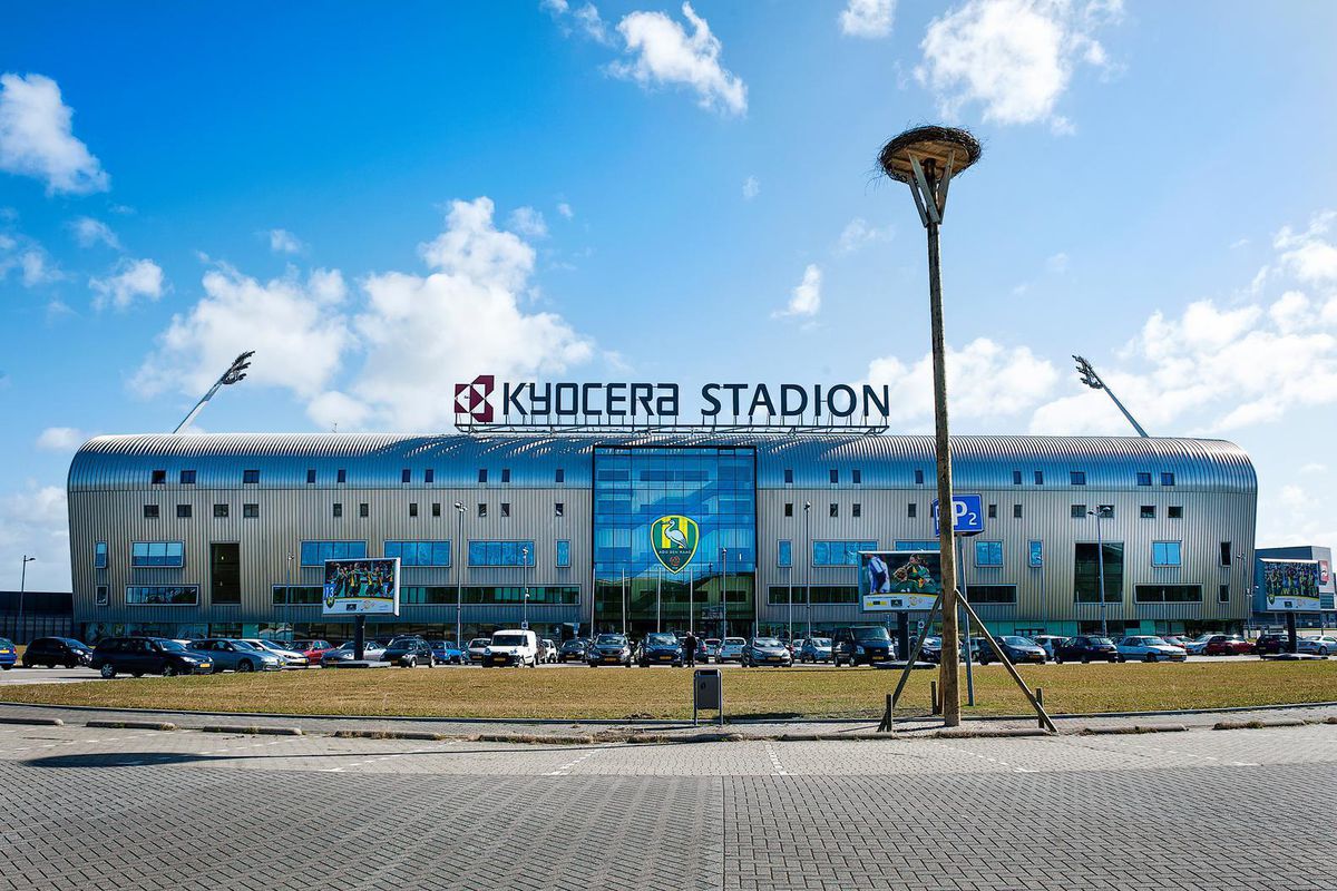 Stadion van ADO Den Haag gaat Cars Jeans Stadion heten