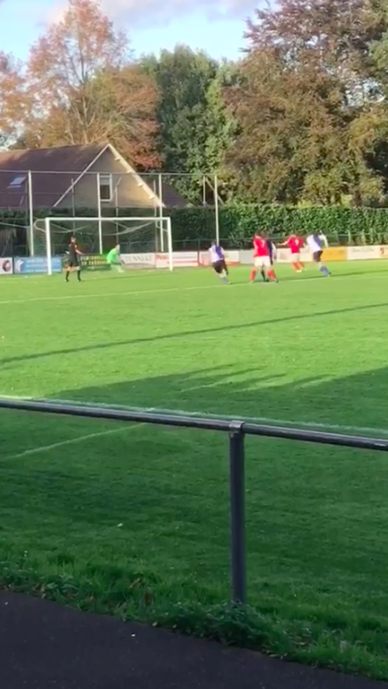 🎥 | Brabantse amateurvoetballers scoren fraaie panenka's