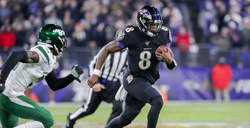 🎥 | Lamar Jackson rent zich de geschiedenisboeken van de NFL in