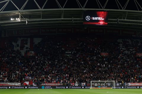 FC Utrecht vreest voor straf: aanklager doet onderzoek naar ongeregeldheden in stadion