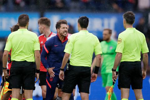 Diego Simeone had geen idee wie Arne Slot was bij opstootje in oefenduel: 'De terreinknecht?'