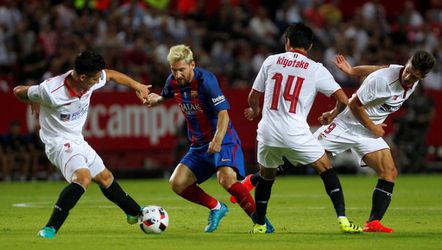 Barcelona deelt eerste klap uit aan Sevilla in Spaanse Supercup