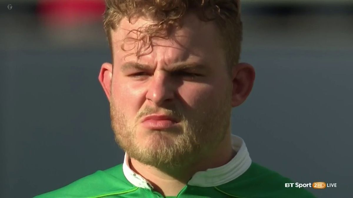 PRACHTIG! Ierse rugbyers eren overleden aanvoerder (video)