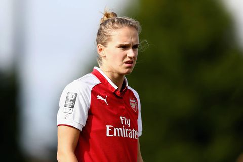 Arsenal en Vivianne Miedema maatje te groot voor PSV in Champions League