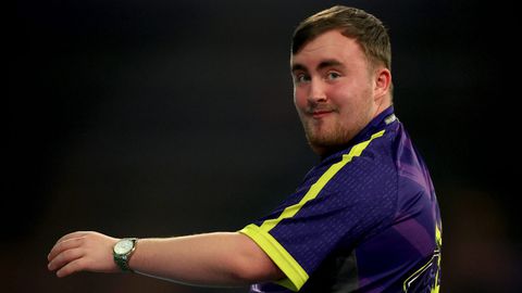 Deze darter heeft pech en verliest tourkaart door ongekend WK van Luke Littler