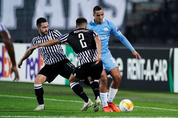 PAOK maakt in de blessuretijd de winnende en gaat met lekker gevoel naar Eindhoven