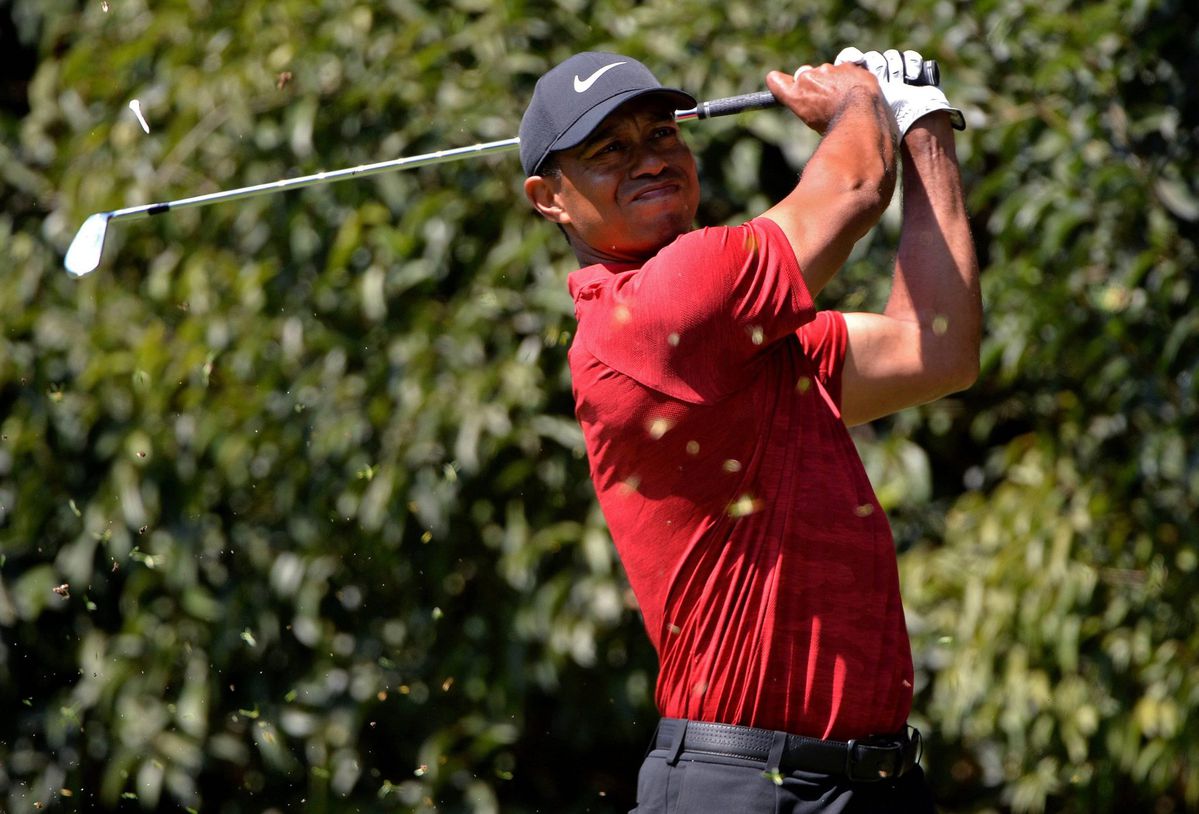 Golfer Woods weer geblesseerd, nu aan zijn nek