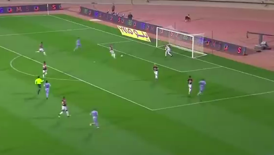 🎥 | Saoedische verdediger Al Sahbi maakte deze wel héél knullige eigen goal