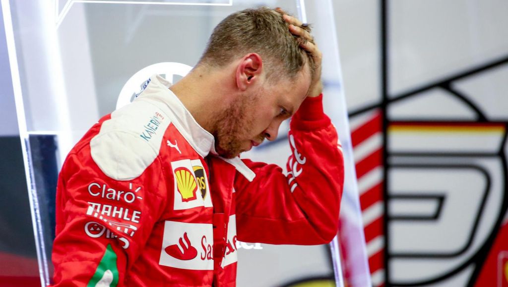 Irritatie tussen Vettel en Ferrari over contractverlenging, Mercedes kijkt toe