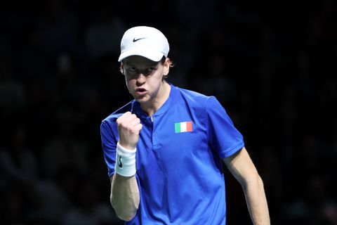 Sensationele Jannik Sinner bezorgt Italië eerste Davis Cup sinds 1976