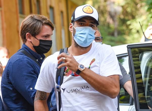 Fraude bij Italiaanse inburgering Luis Suarez? 'Het cijfer stond van tevoren al vast'