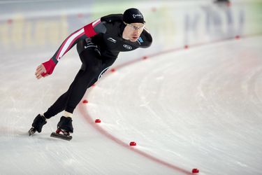 Ted-Jan Bloemen pakt ook wereldrecord op 5000 meter van Kramer af (video)