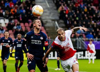 VAR-momenten van de week: videoscheids wilde zowel PSV als Utrecht pingel geven (video's)
