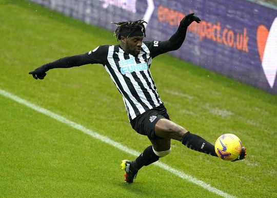 🤣📸 | Saint-Maximin maakt Sunderland-fan met de grond gelijk