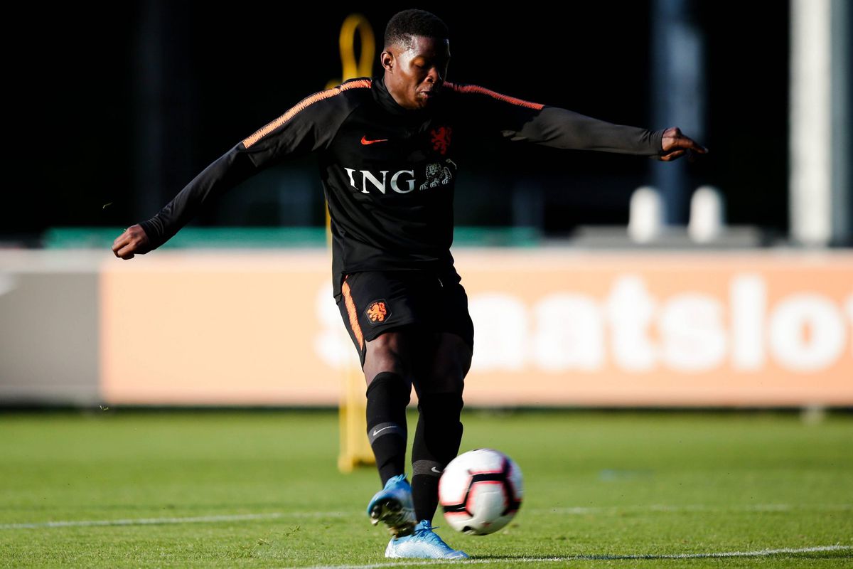 Redan vervangt geblesseerde Boadu bij Jong Oranje, ook Malacia haakt af