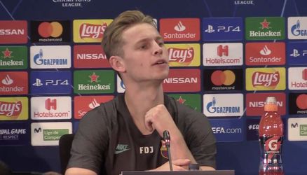 🎥| Frenkie de Jong snapt helemaal niks van vraag journalist: 'Pero?'