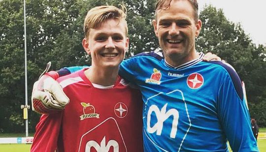 Amateurclub BAS haalt uit nood 49-jarige doelman van stal