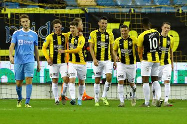 KNVB-beker: Vitesse, Heerenveen en Fortuna Sittard eenvoudig door naar laatste 16