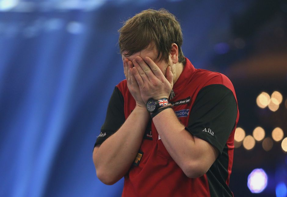 PDC gooit Menzies uit Q-School na iets te lang wc-bezoekje: 'Sh*t happens'