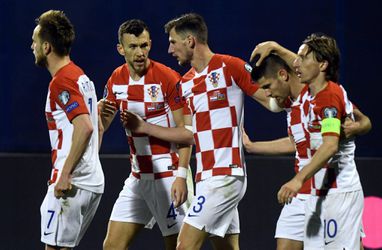 WK-finalist Kroatië met de schrik vrij tegen Azerbeidzjan