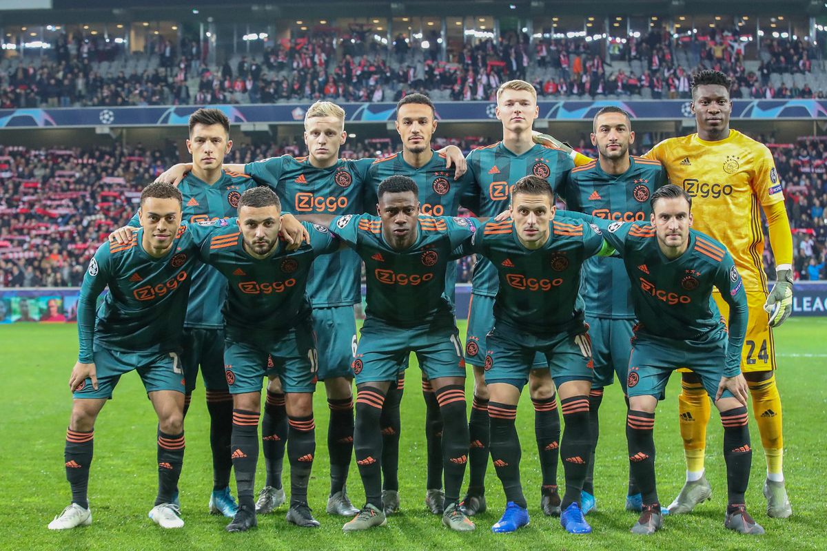 Cijfers van Ajax in de CL: veel goals én kaarten
