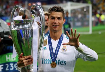 'Ronaldo aast op jaarsalaris van 75 miljoen'