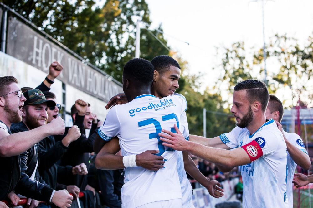 PSV bekert zonder moeite verder na zege op amateurs uit Maassluis