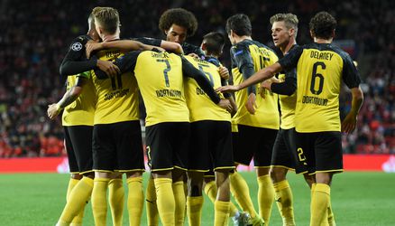 CL: Dortmund wint van Slavia Praag, Genk pakt knap punt tegen Napoli (video's)