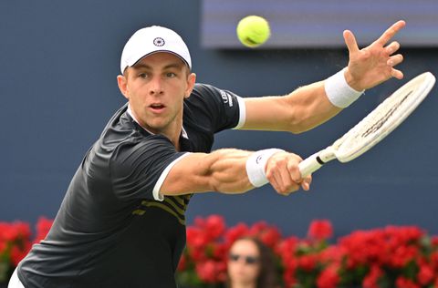 🎥 | Tallon Griekspoor buigt achterstand om en verslaat Christopher Eubanks in Parijs