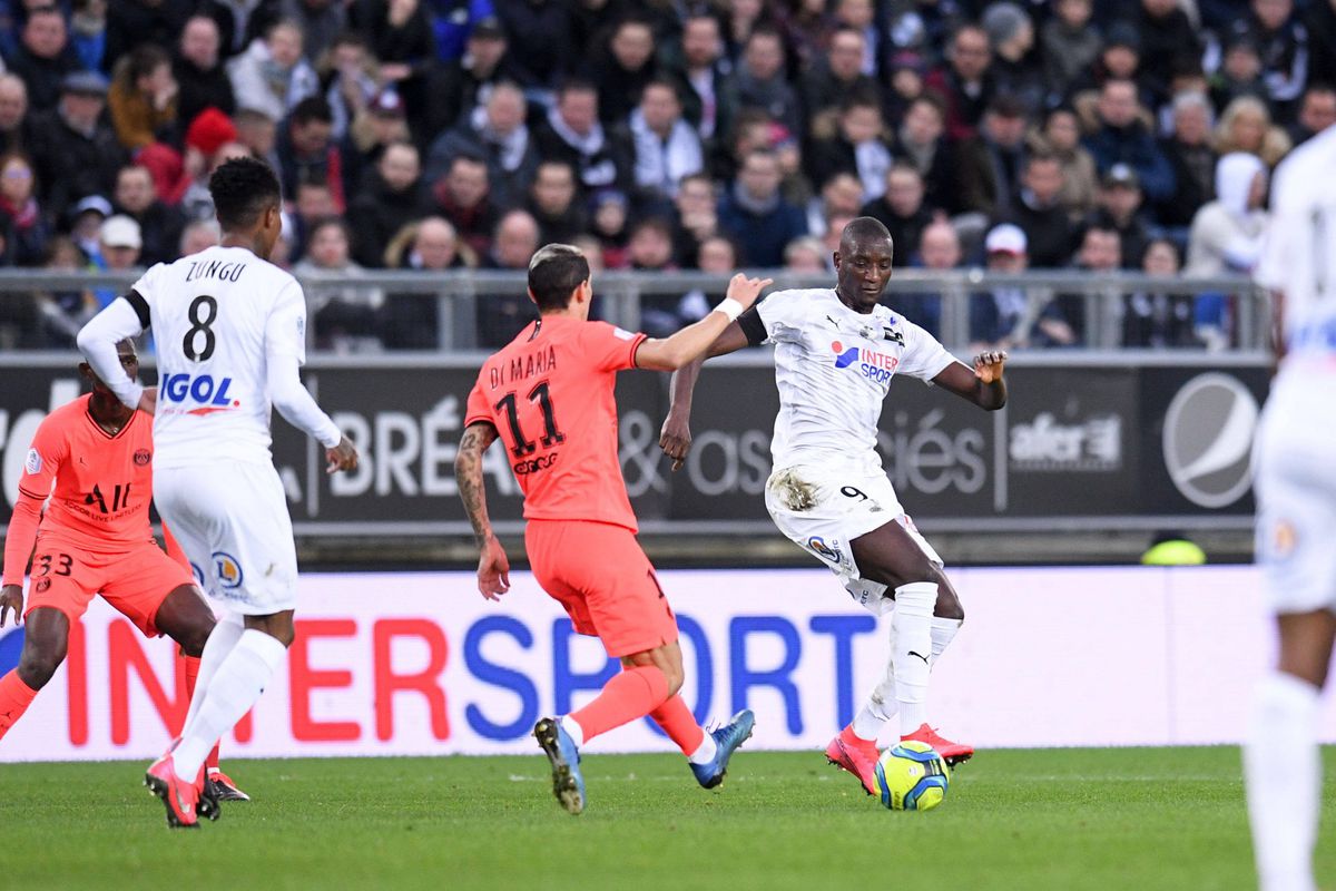 PSG met Bakker in prachtig gevecht tegen Amiens naar gelijkspel