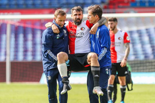 🎥 | Enkel van Pratto stond helemaal de verkeerde kant op na tackle op Klaassen