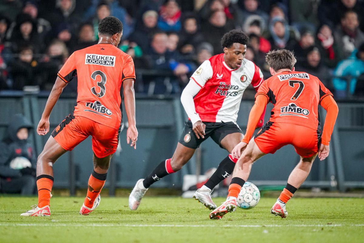 Waarom Arne Slot voor Javairo Dilrosun kiest tegen Heracles: '2 uitstekende invalbeurten'