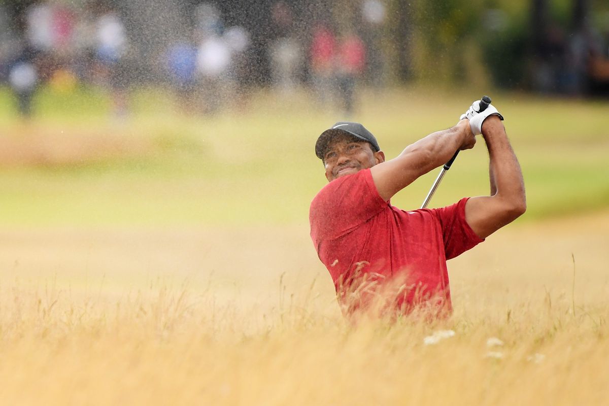 Tiger Woods is definitief back! Golfer wint eerste toernooi in 5 jaar