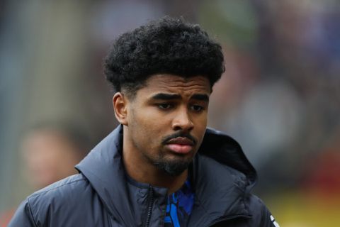 Na veel invalbeurten is het zover: Ian Maatsen maakt basisdebuut in Premier League