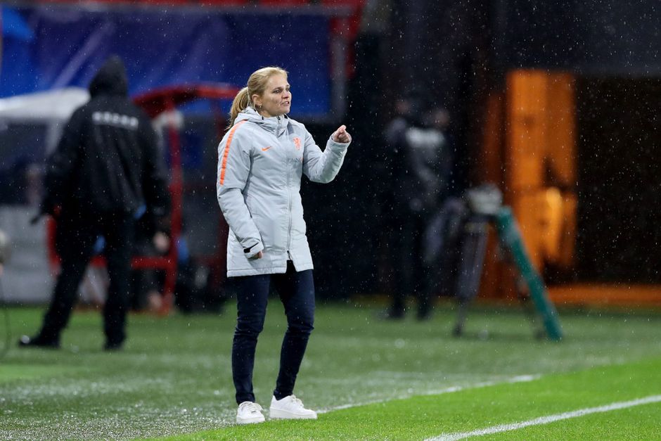 Wordt Sarina Wiegman de nieuwe bondscoach van Engeland?