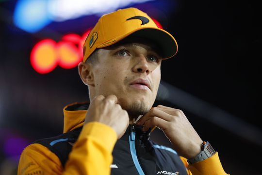 Lando Norris naar ziekenhuis gebracht na crash in Las Vegas