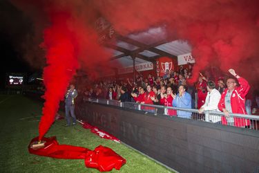 IJsselmeervogel-supporters zorgen voor enige hoogtepunt in bekerpotje (video)