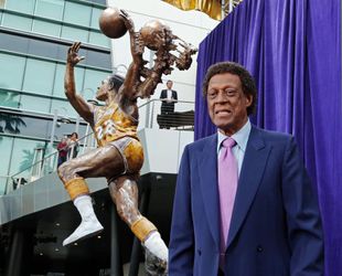 Lakers-legende Elgin Baylor op 86-jarige leeftijd overleden