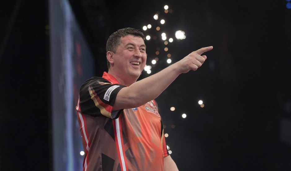 Suljovic sust Cross in slaap en wint na krankzinnige comeback (video)